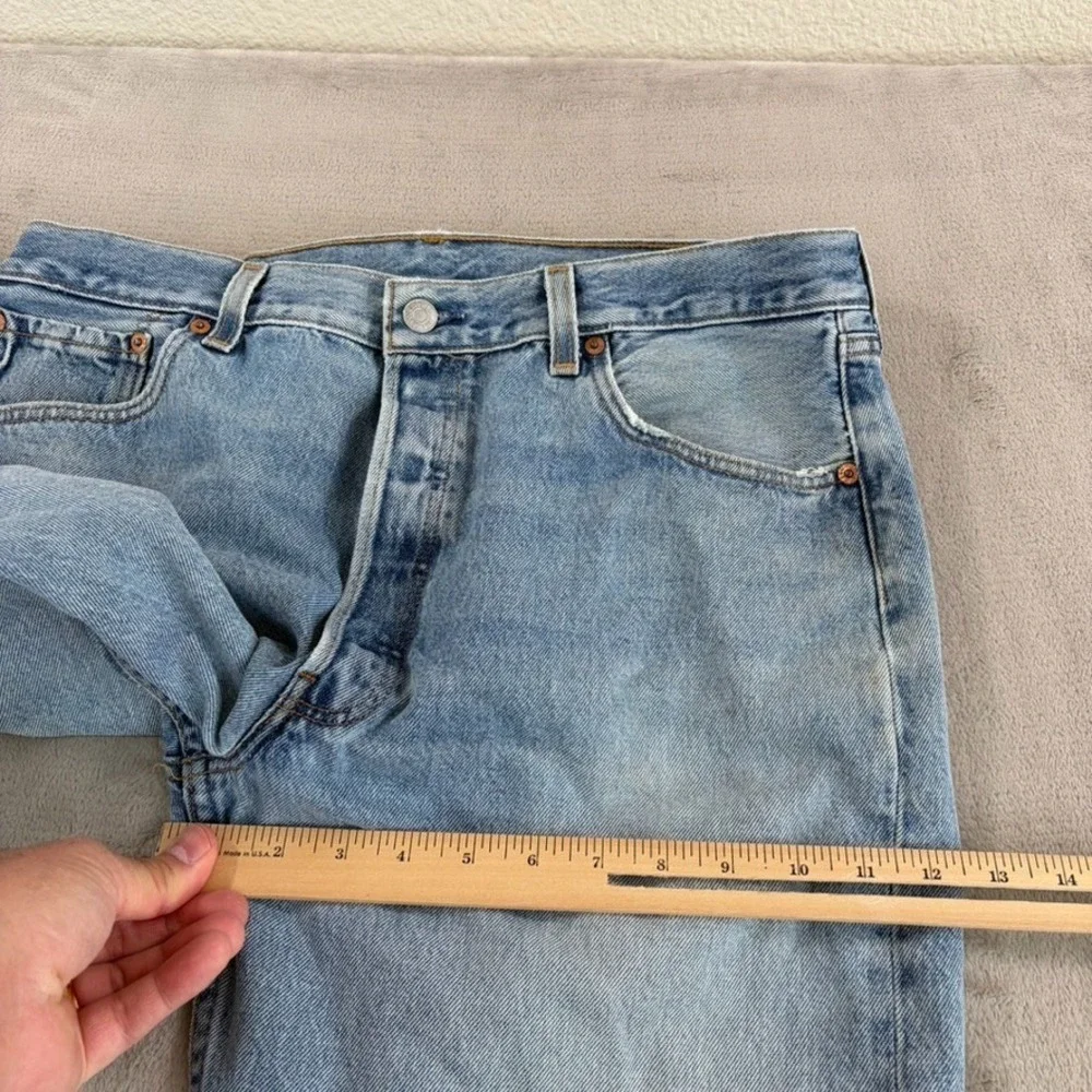 Vintage Levi's 501 Button Fly Denim Jeans Men 34x29.5 (Tag 36x30) Blue Fade Wash